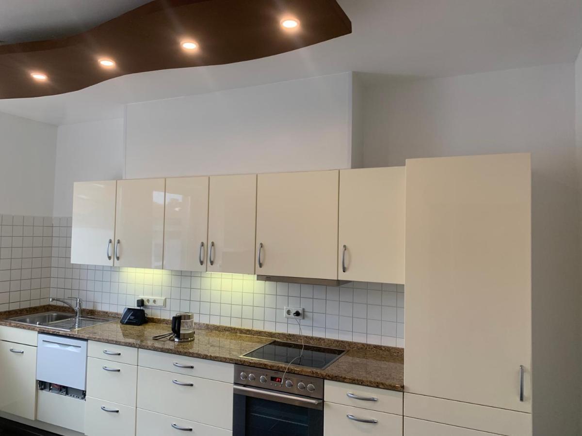 Mainpark Apartment 4 Schlafzimmer Bis Zu 10 Personen Direkt Ueber Aschaffapartment Bei Aschaffenburg Mainaschaff 외부 사진
