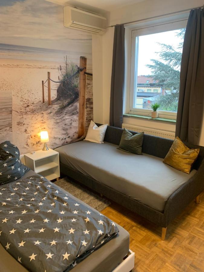 Mainpark Apartment 4 Schlafzimmer Bis Zu 10 Personen Direkt Ueber Aschaffapartment Bei Aschaffenburg Mainaschaff 외부 사진