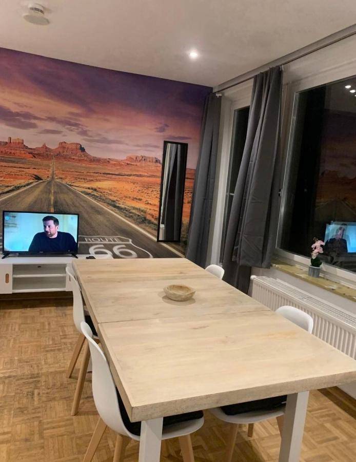 Mainpark Apartment 4 Schlafzimmer Bis Zu 10 Personen Direkt Ueber Aschaffapartment Bei Aschaffenburg Mainaschaff 외부 사진