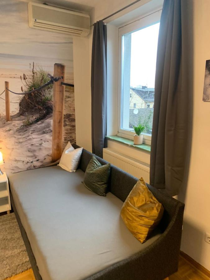 Mainpark Apartment 4 Schlafzimmer Bis Zu 10 Personen Direkt Ueber Aschaffapartment Bei Aschaffenburg Mainaschaff 외부 사진