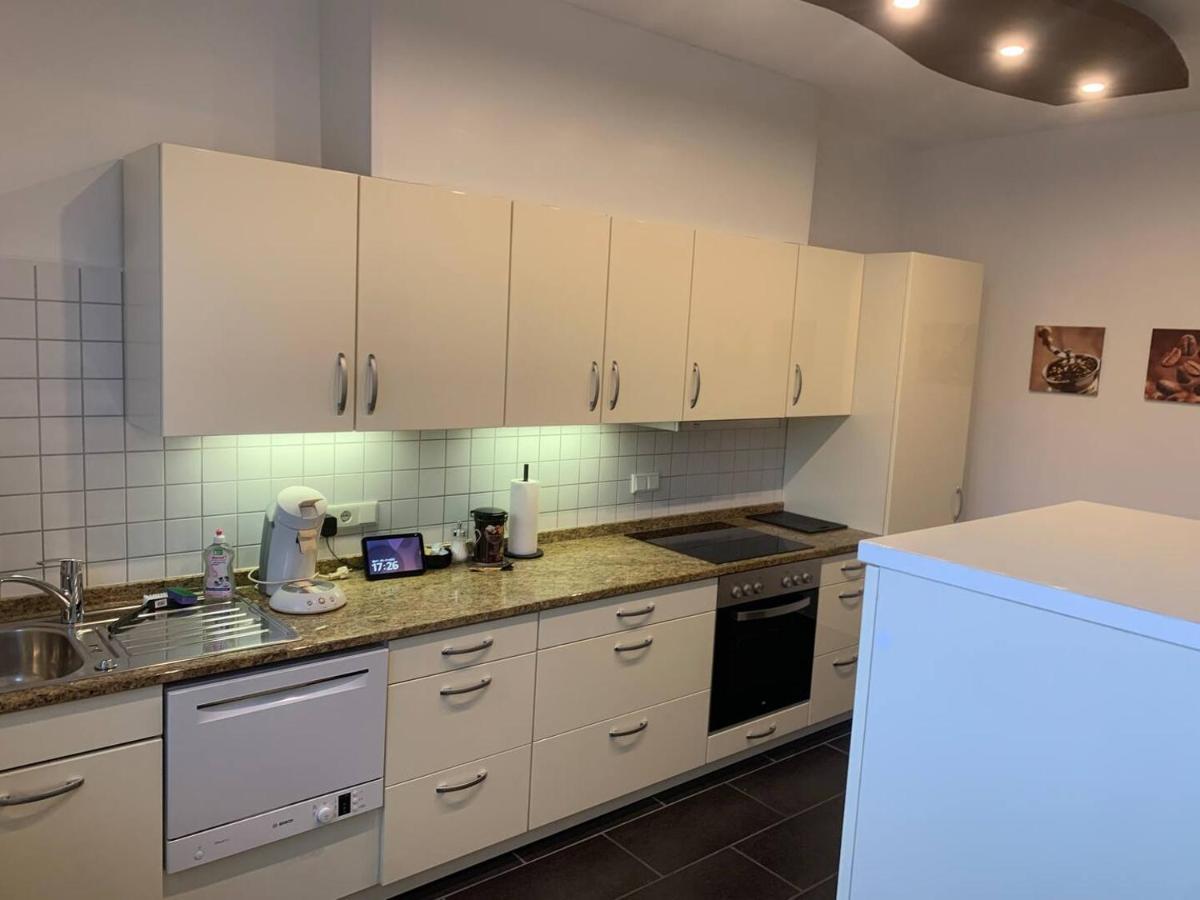Mainpark Apartment 4 Schlafzimmer Bis Zu 10 Personen Direkt Ueber Aschaffapartment Bei Aschaffenburg Mainaschaff 외부 사진