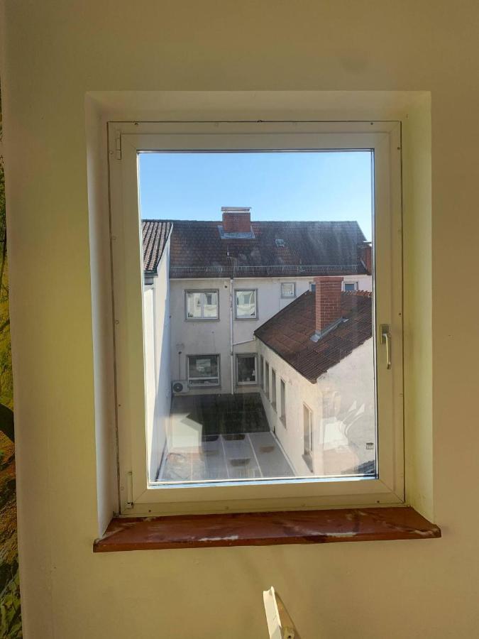 Mainpark Apartment 4 Schlafzimmer Bis Zu 10 Personen Direkt Ueber Aschaffapartment Bei Aschaffenburg Mainaschaff 외부 사진