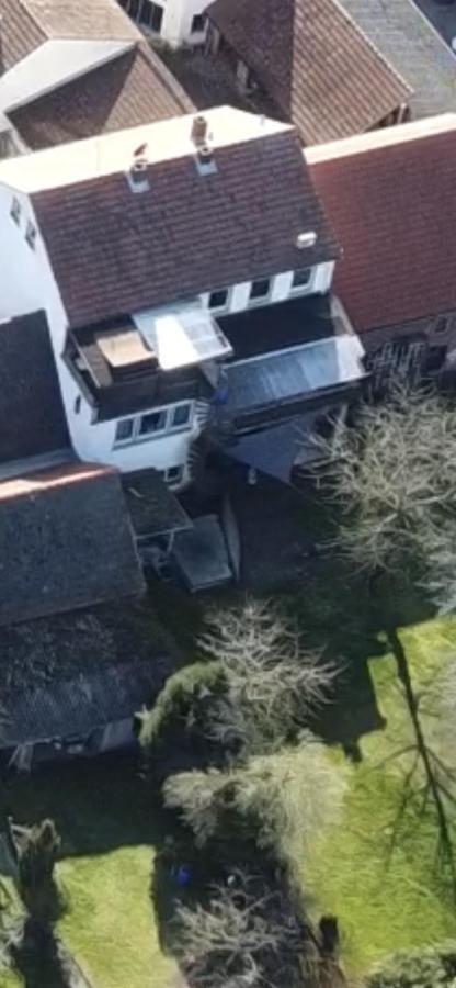 Mainpark Apartment 4 Schlafzimmer Bis Zu 10 Personen Direkt Ueber Aschaffapartment Bei Aschaffenburg Mainaschaff 외부 사진